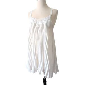 Victoria’s Secret Y2K Satin Bridal Babydoll White Pleated Nightgown Dress Small